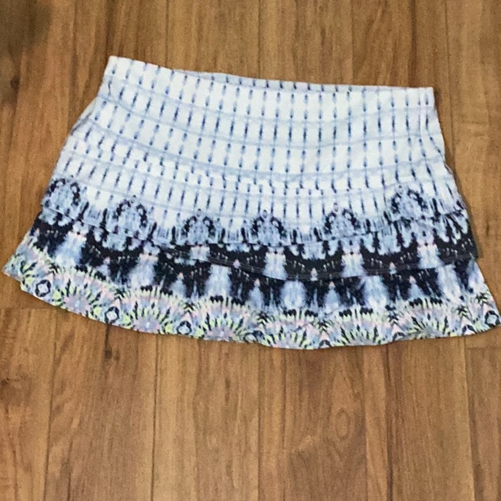 Lucky in Love White and Black Pleated Skater Mini Skirt 13.5”